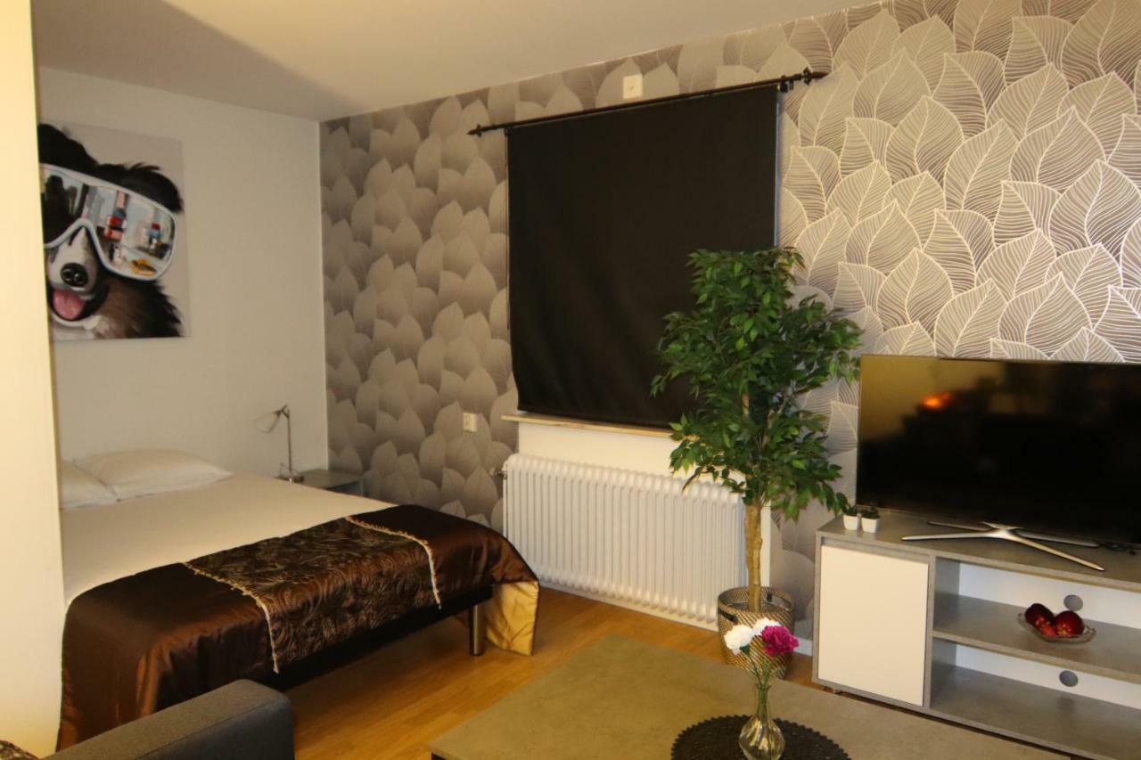 City Hotelapartment كورلْشامن المظهر الخارجي الصورة